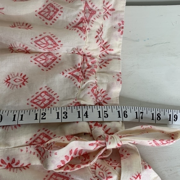 T11 Artisan Ny 100% Linen white shorts with red tribal print Aztec size Medium - Picture 14 of 16